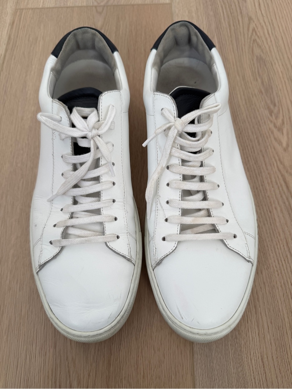 Oliver Cabell Low 1 white Italian leather sneakers with black heel tabs 43